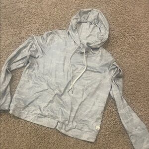 Vuori halo camo light gray medium hoodie